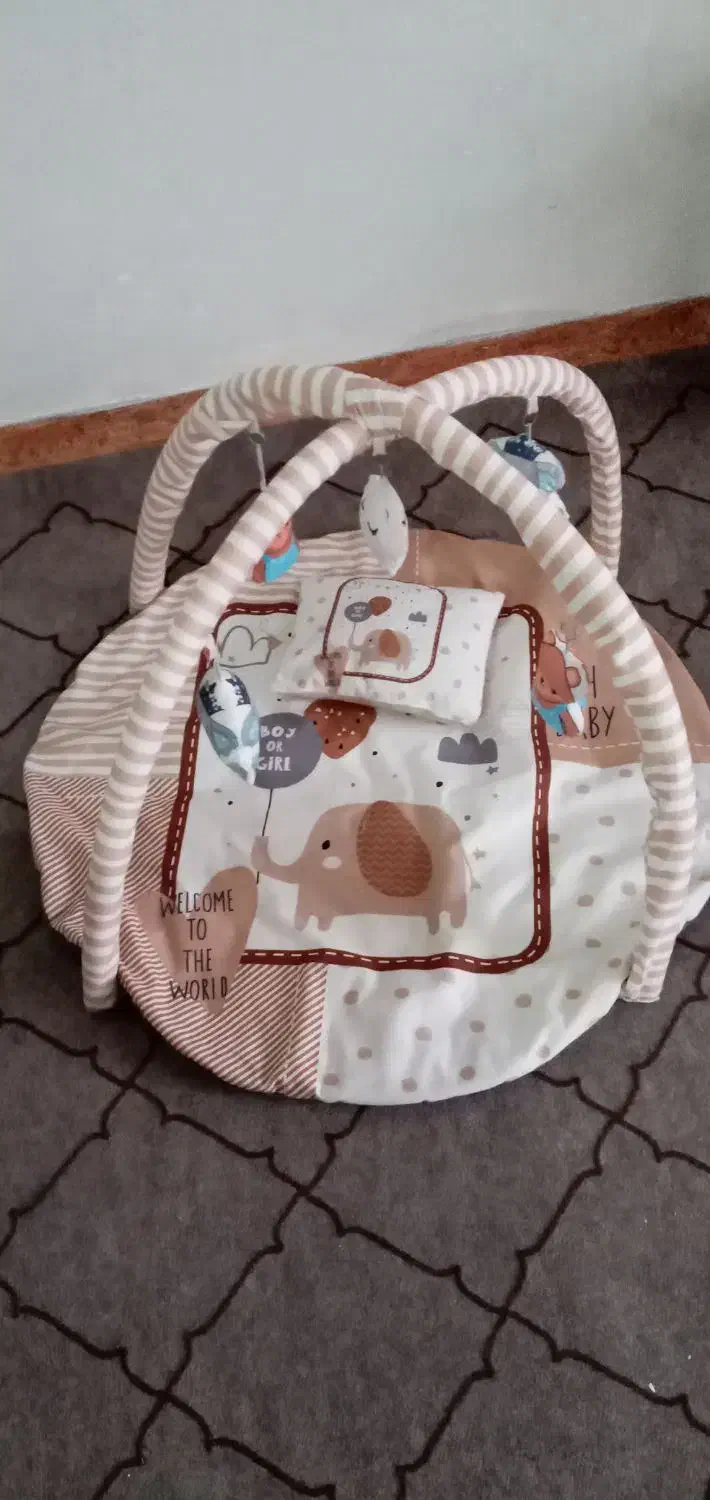 تشک بازی|اسباب‌‌بازی|شیروان (خراسان), |دیوار