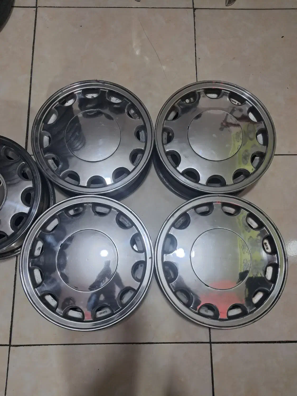 رینگ سکه ای لاستیک پراید میخوره|قطعات یدکی و لوازم جانبی|مشهد, مقدم|دیوار