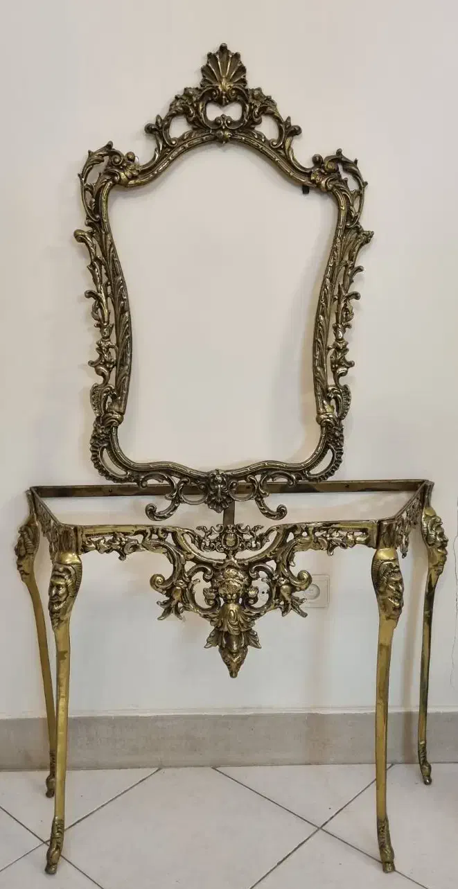 آیینه کنسول برنز قدیمی|بوفه، ویترین، کنسول|اصفهان, جلفا|دیوار