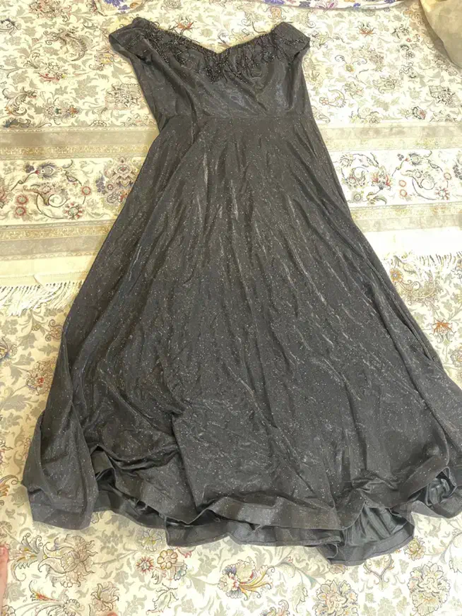 لباس مجلسی نو|لباس|رشت, یخسازی|دیوار