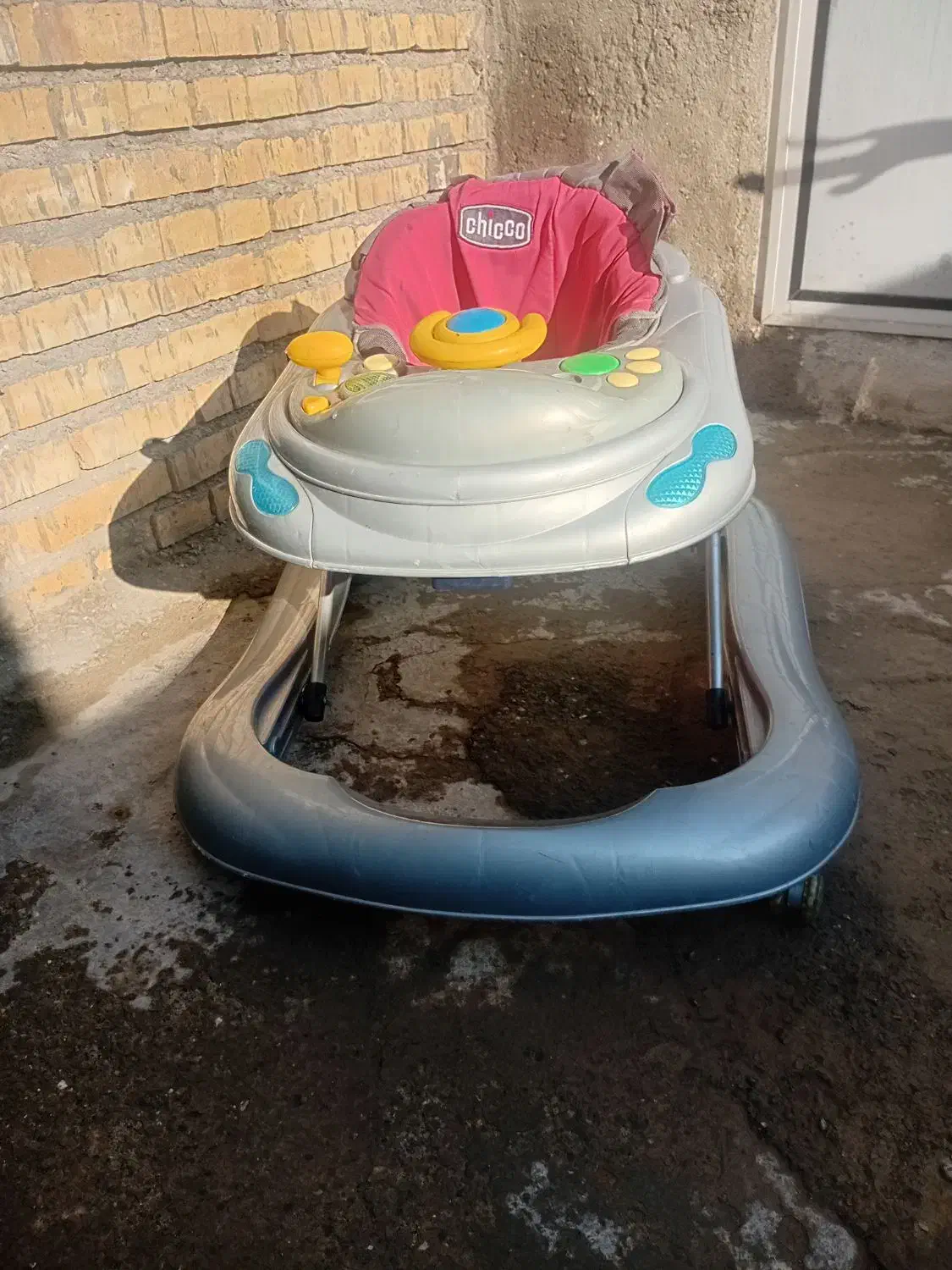 وروره در حد نو|کالسکه و لوازم جانبی|خوی, |دیوار