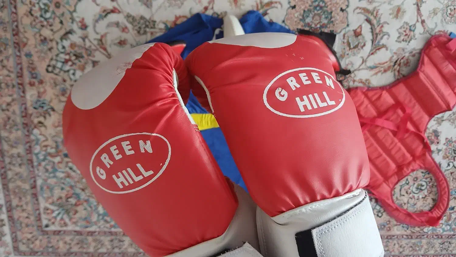 لباس/رزمی/وشو/کامل دستکش کلاه/محافظ|تجهیزات ورزشی|اصفهان, هفتون|دیوار