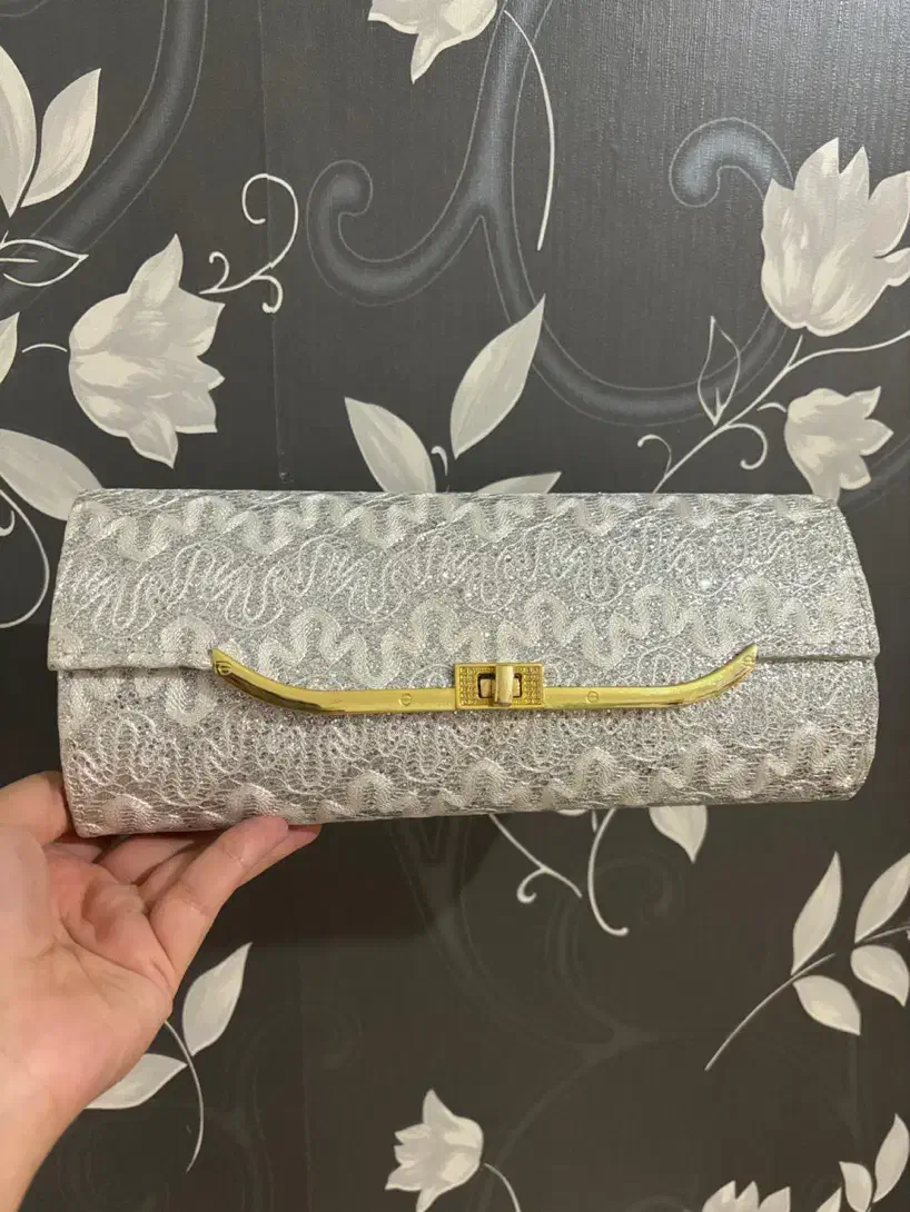 کیف مجلسی|کیف، کفش، کمربند|اراک, |دیوار