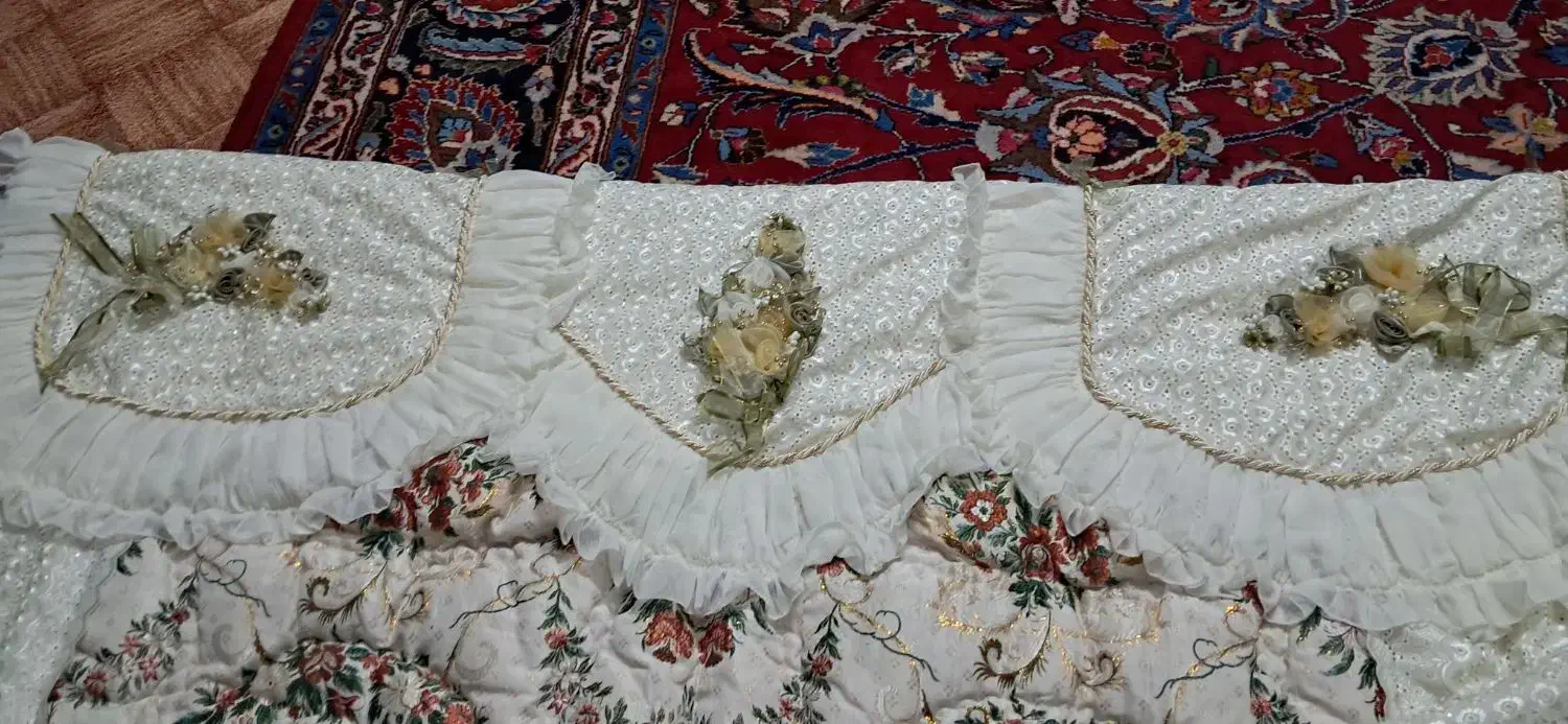 لحاف لیلی مجنون قدیمی|رختخواب، بالش، پتو|مشهد, کلاهدوز|دیوار