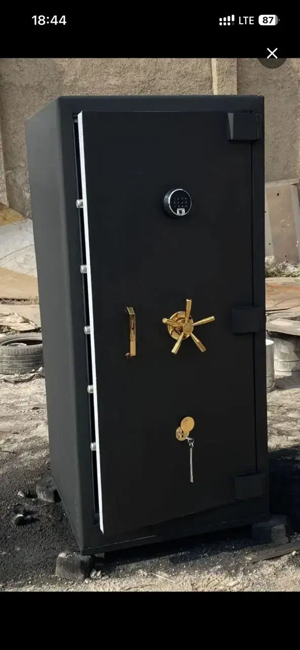 امید خان|ابزارآلات|گنبد کاووس, |دیوار