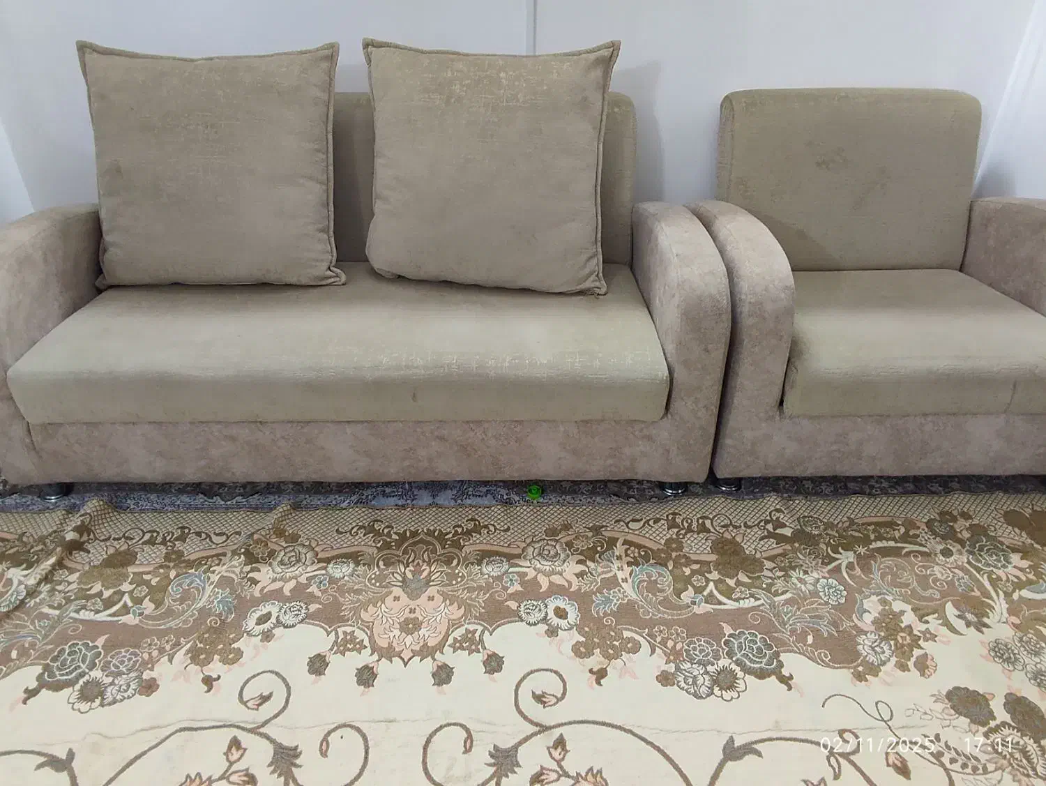 کاناپه تخت خوابشو|مبلمان خانگی و میز عسلی|قم, انسجام|دیوار