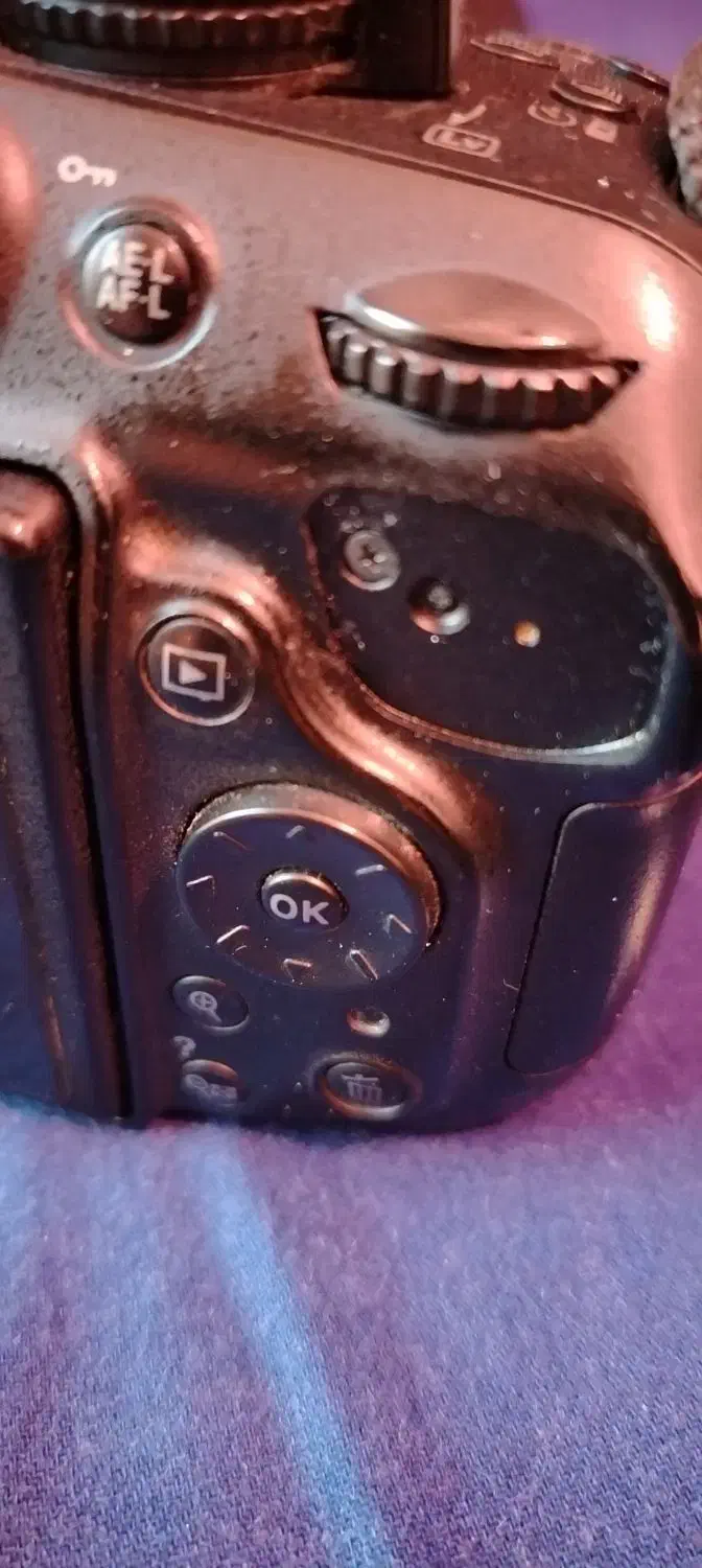 دوربین نیمه حرفه ای nikon D5200|دوربین عکاسی و فیلم‌برداری|قشم, |دیوار