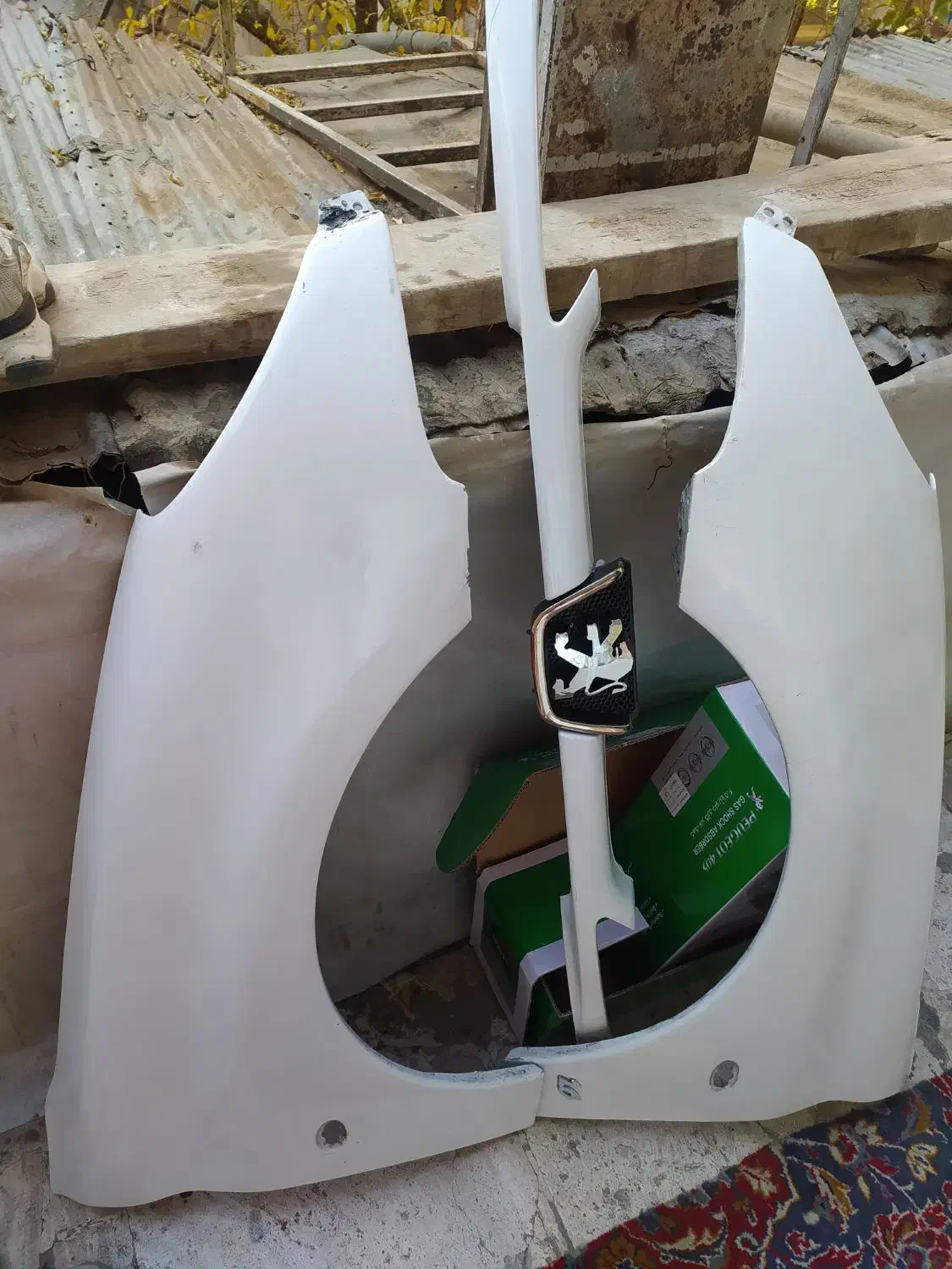 دوعدد گلگیر 206 آرسی فایبرگلاس|قطعات یدکی و لوازم جانبی|کرج, برغان|دیوار