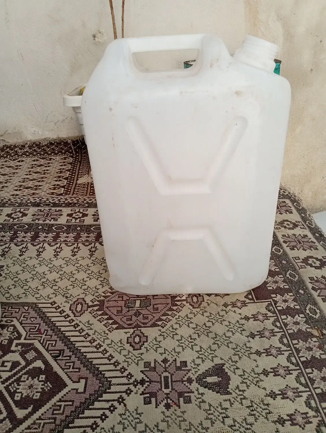 بطری ۲۰ لیتری ۲۰ عدد در حد نو فقط|ظروف نگهدارنده، پلاستیکی، یکبارمصرف|بناب, |دیوار