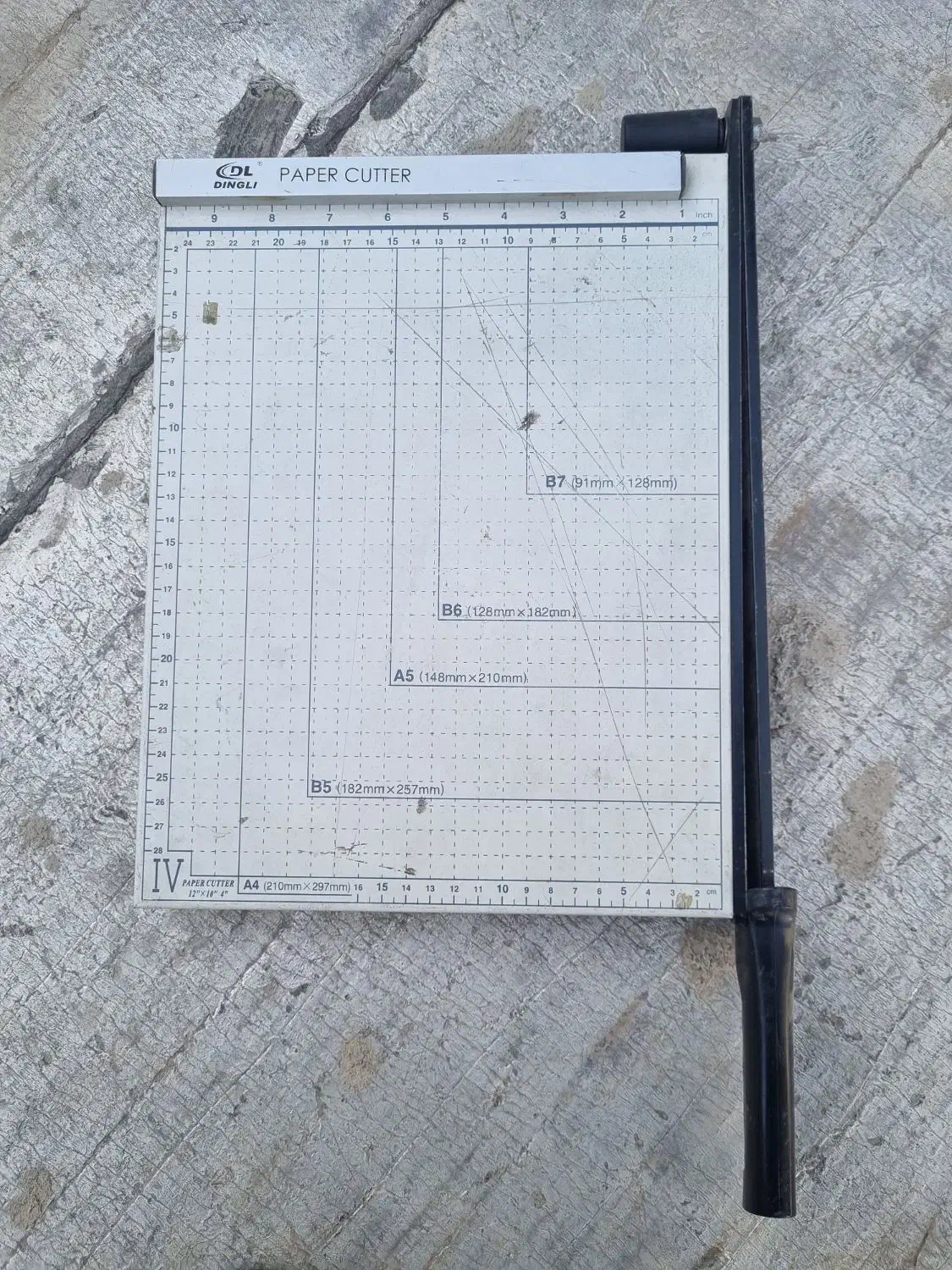 کاتر کاغذ|لوازم التحریر|ملارد, |دیوار