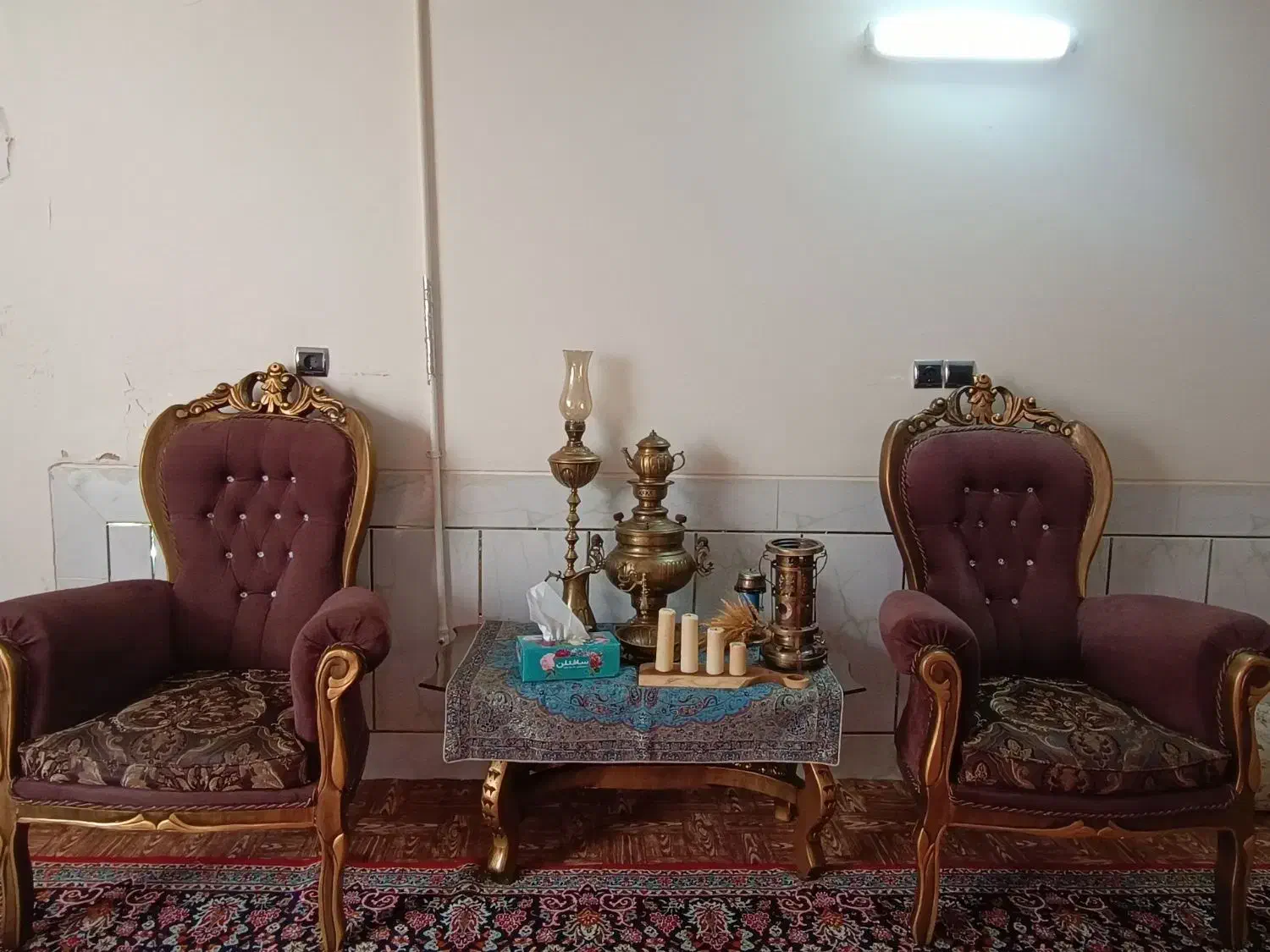 لوازم خانگی|مبلمان خانگی و میز عسلی|اردل, |دیوار