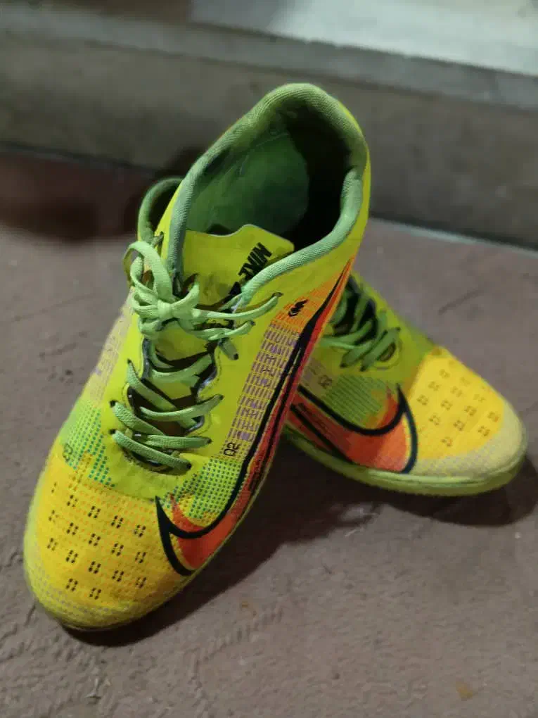 کفش سالنی (نایک)|کیف، کفش، کمربند|شوشتر, |دیوار