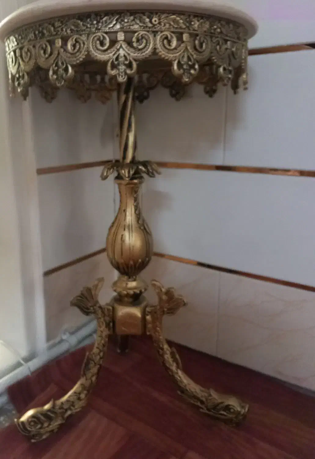 میز طرح برنز جنس چدن|میز تلفن|تنکمان, |دیوار