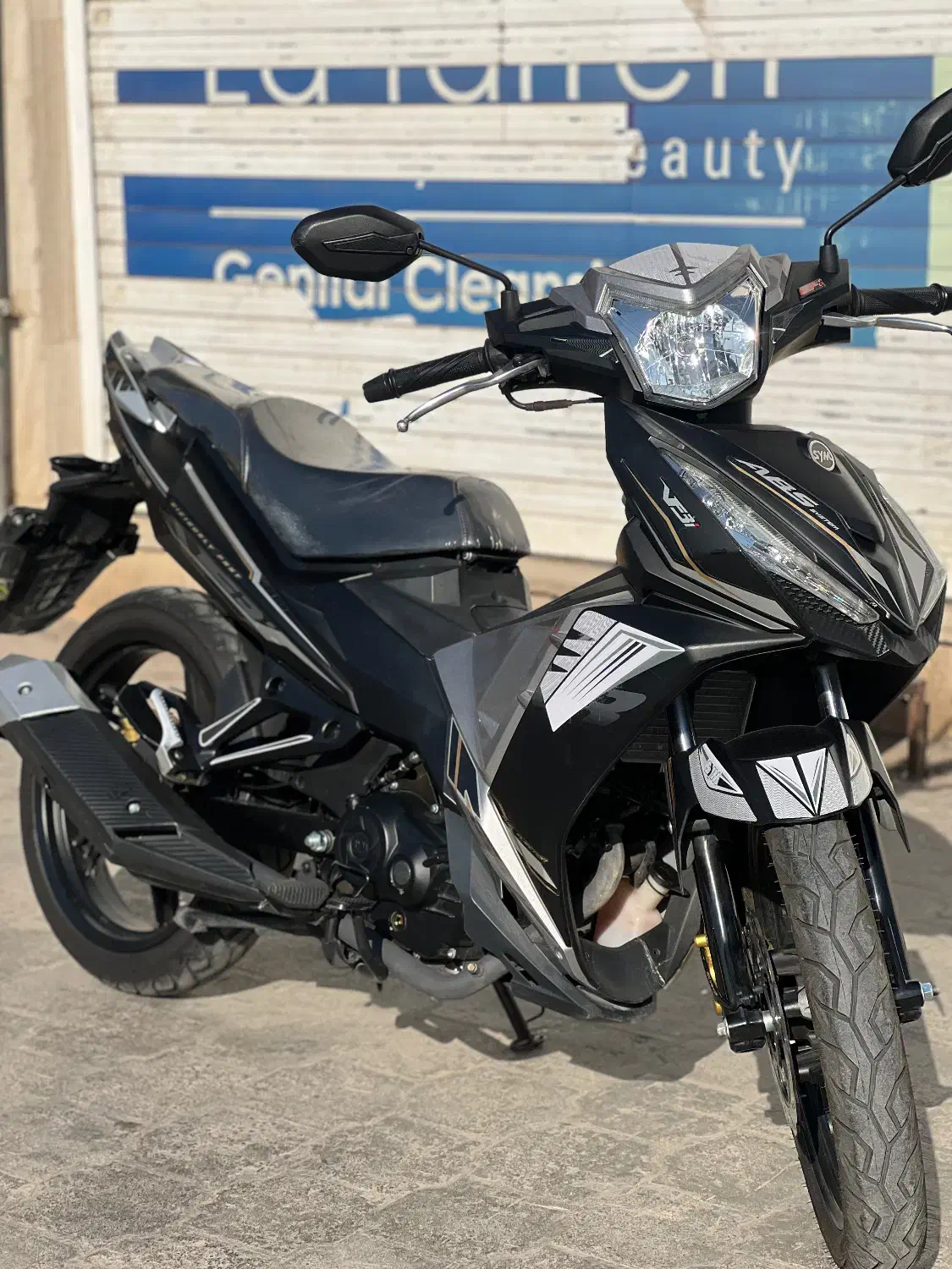 لاکی ۱۸۵ vf3|موتورسیکلت|حمیدیا, |دیوار