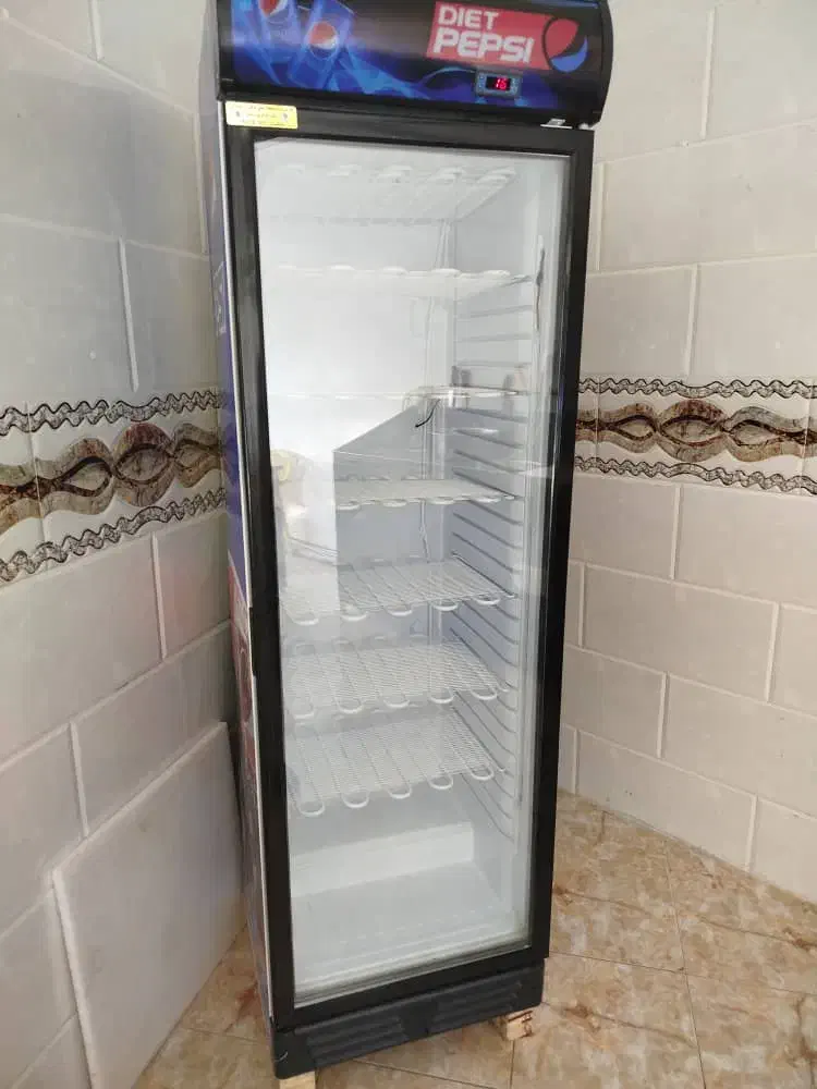 فریزر ایستاده  مناسب برای مغازه دارها|یخچال و فریزر|آباده, |دیوار