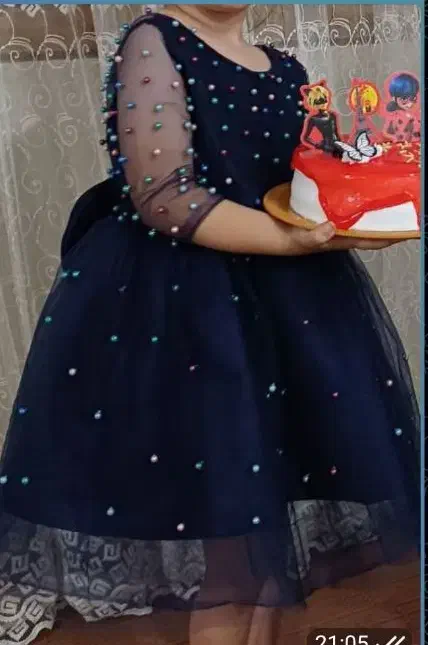 دخترانه .مجلسی شیک ۳تا۵ سال..|کفش و لباس بچه|تاکستان, |دیوار