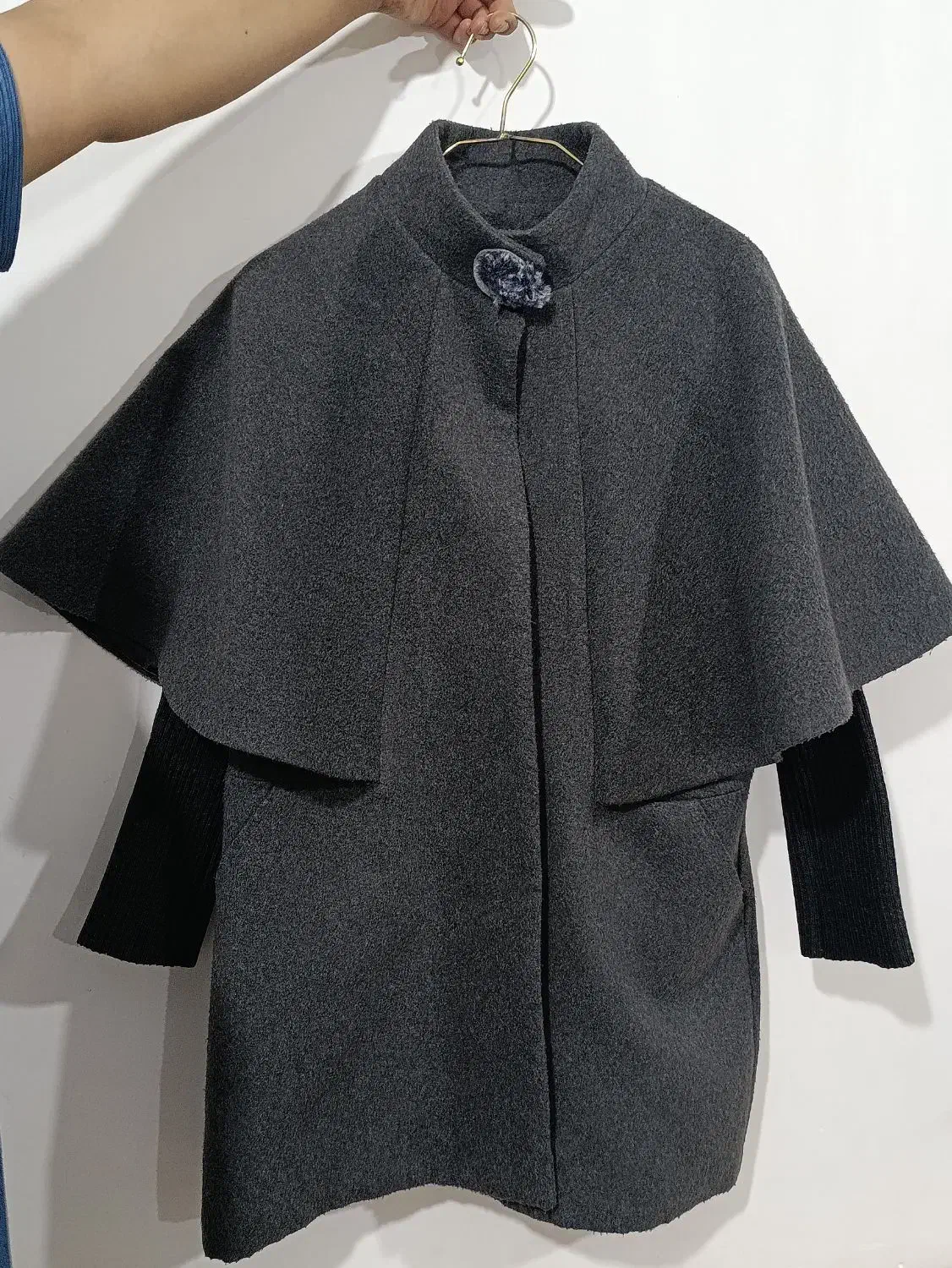 پالتو|لباس|اشتهارد, |دیوار