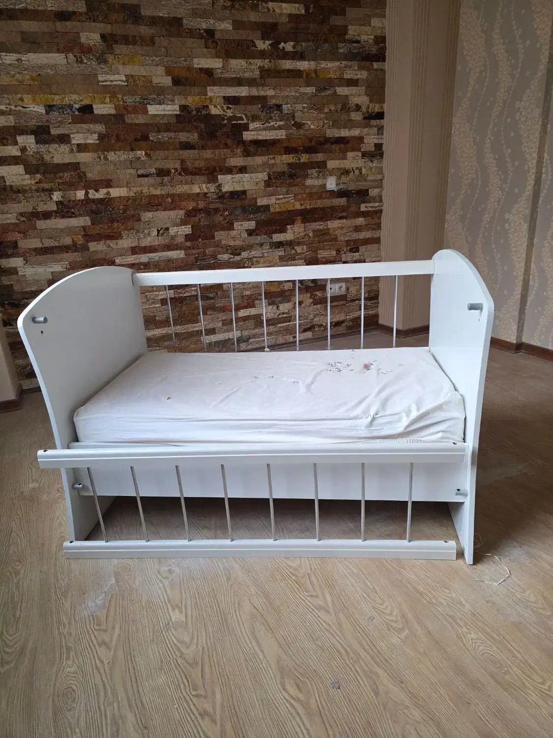 تخت کودک|تخت و صندلی بچه|تبریز, |دیوار