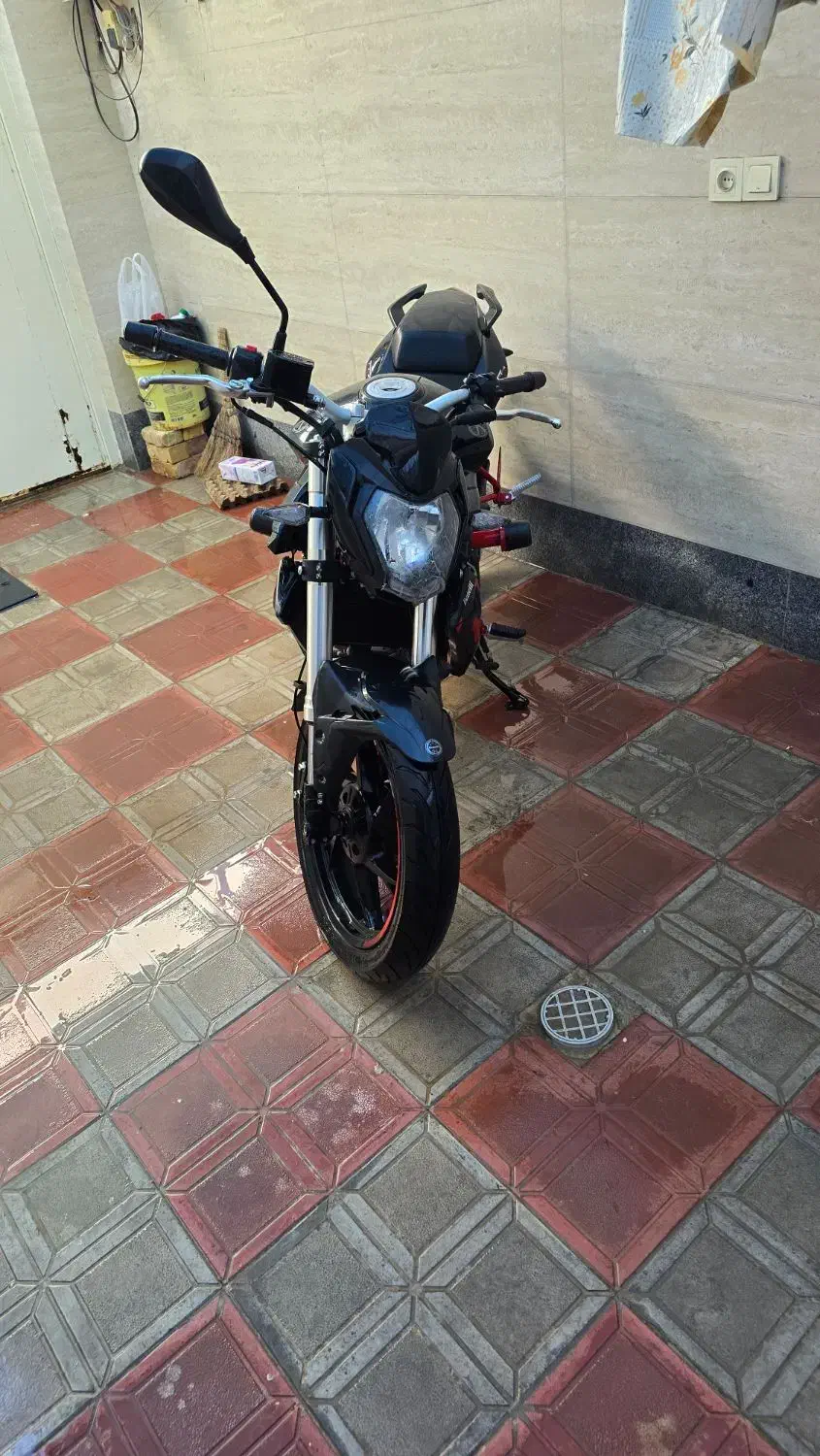 بنلی ۲۵۰ تک درحد صفر|موتورسیکلت|تایباد, |دیوار