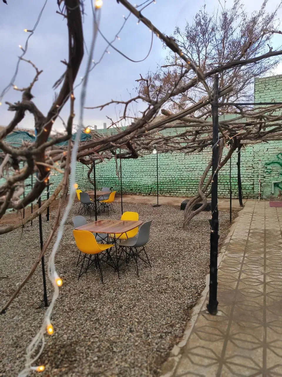 دوربین دست میز نهار خوری|میز و صندلی غذاخوری|مشهد, آزادشهر|دیوار