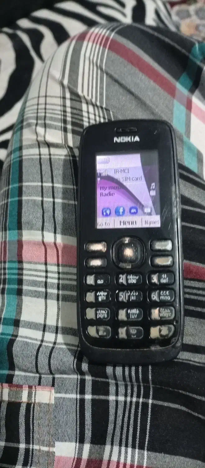 دو عدد نوکیا اصل فنلاند دوسیم وضعیت سفید|موبایل|تالش, هشتپر|دیوار