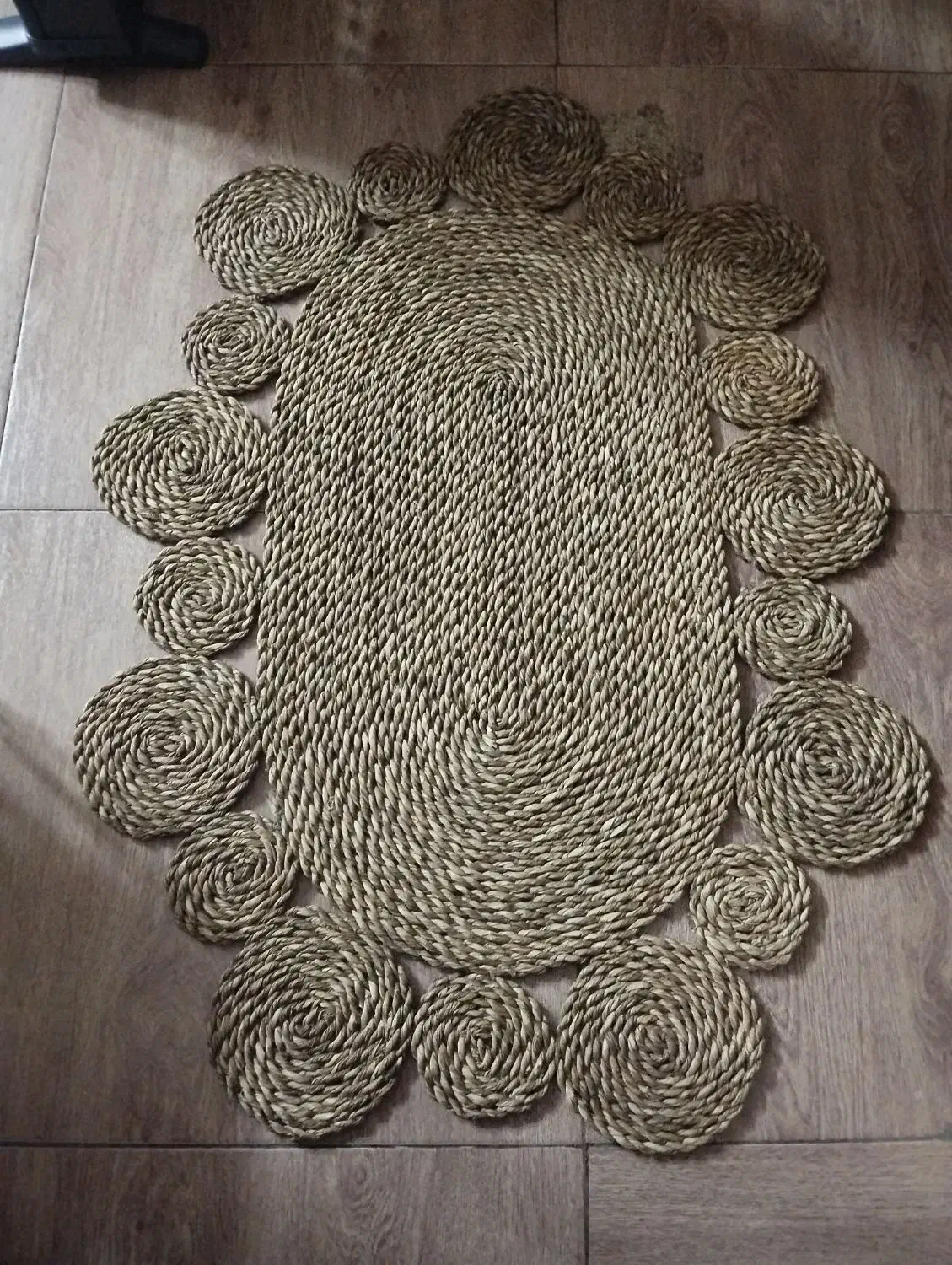 فرشینه حصیری|پادری|ری, سیزده آبان|دیوار