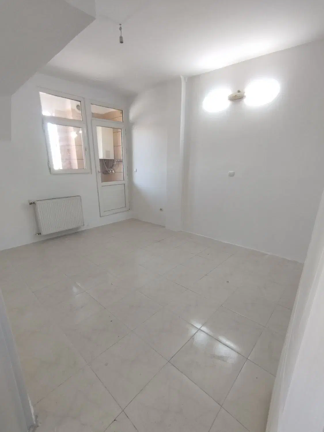 آپارتمان شیک ، تخلیه ، بازسازی شده|اجارهٔ آپارتمان|قم, پردیسان|دیوار