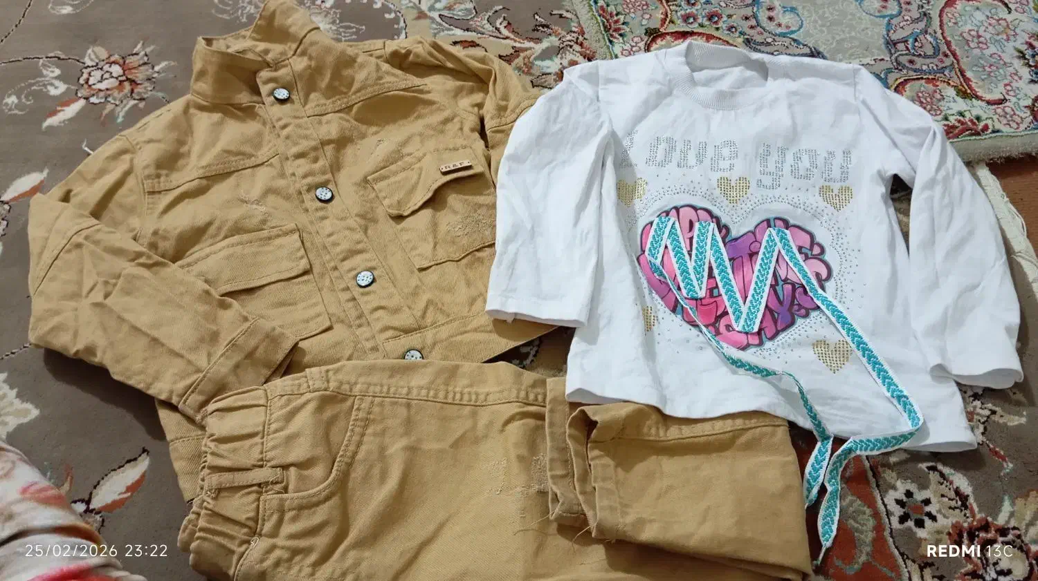 سه تیکه جین بچه گانه|لباس|بروجرد, |دیوار