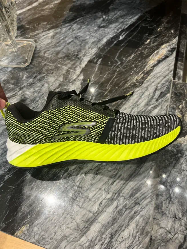 کفش اسکیچرز|کیف، کفش، کمربند|اصفهان, عباس‌آباد|دیوار