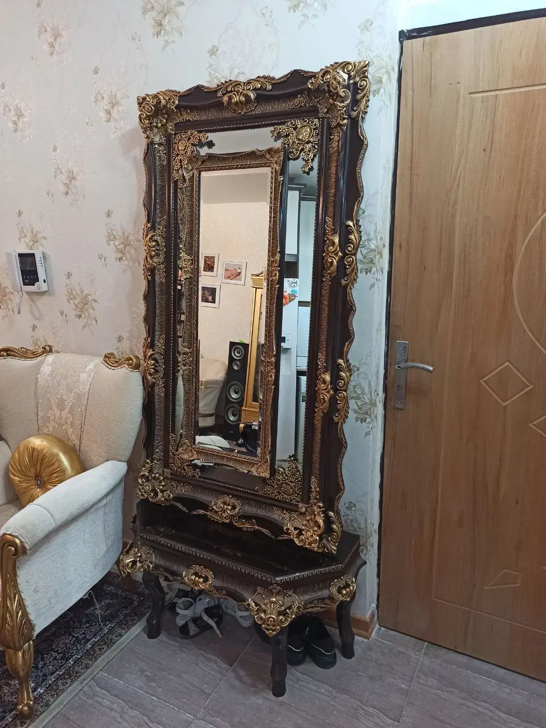 آینه و کنسول|مبلمان خانگی و میز عسلی|شهرضا, |دیوار