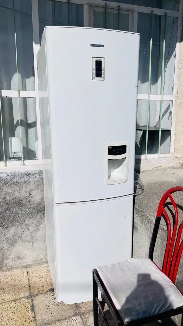 یخچال دوملیون فقط خرج داره|یخچال و فریزر|مریوان, |دیوار