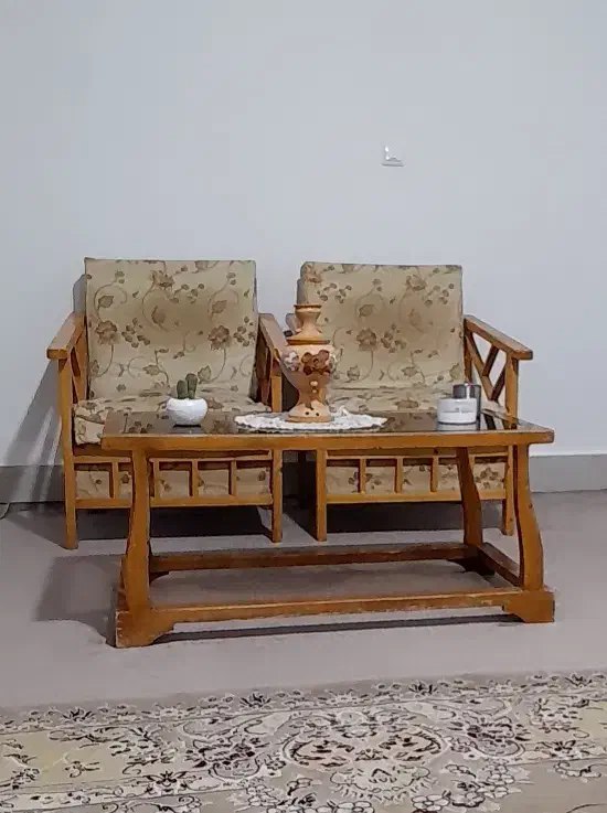 مبل نیم ست. میزو صندلی|مبلمان خانگی و میز عسلی|کرمانشاه, |دیوار