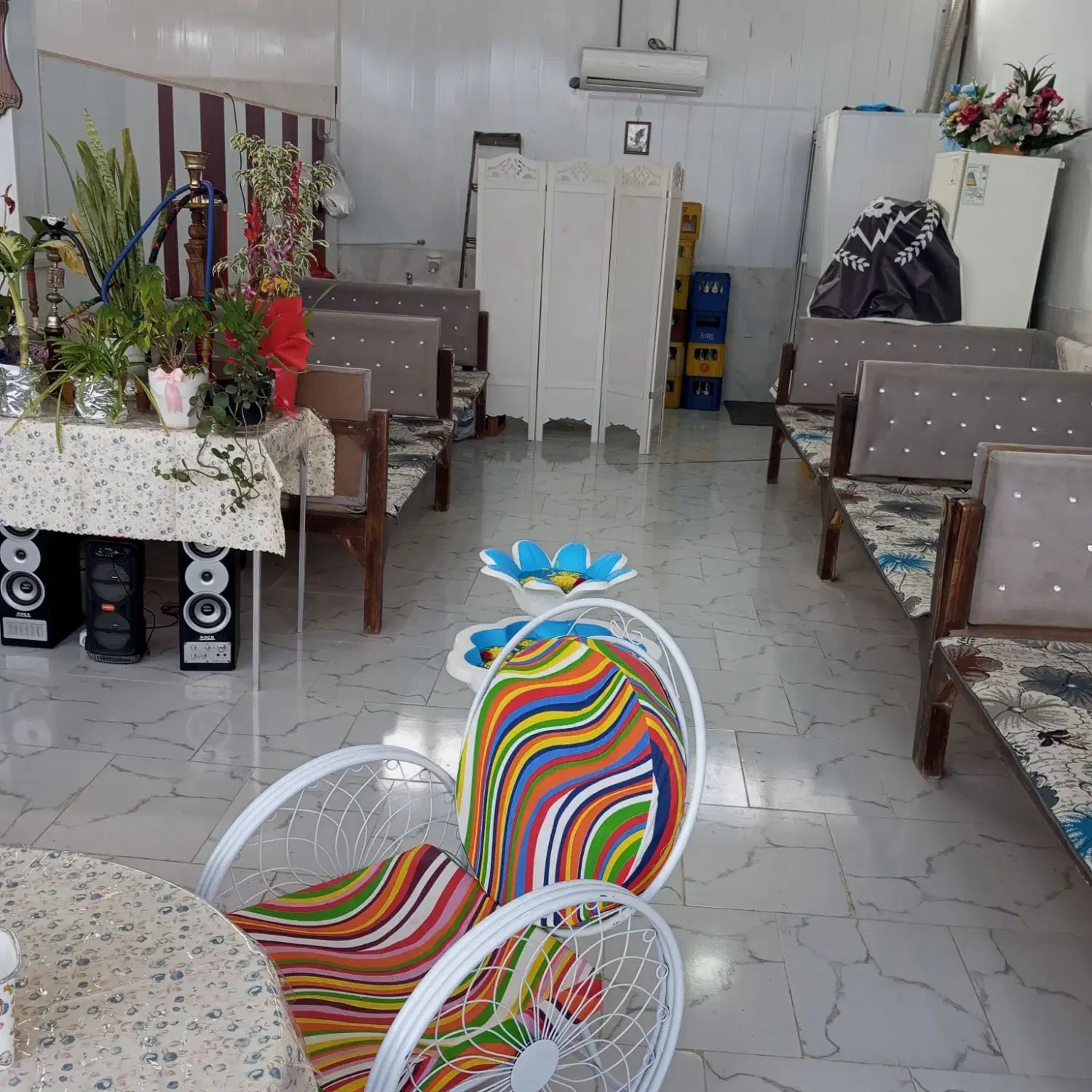 سالن کار|استخدام خدمات فروشگاه و رستوران|بستان آباد, |دیوار