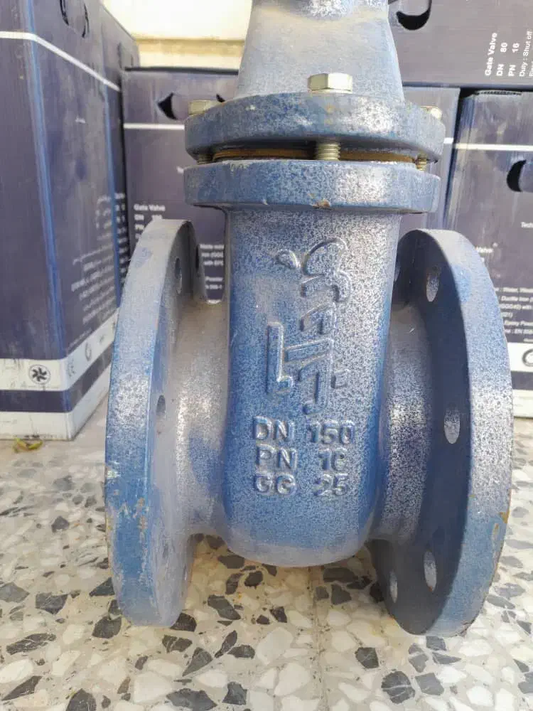 شیرفلکه صنعتی زبانه فلزی ولاستیکی وشیرپروانیی|ابزارآلات|شیراز, زرهی|دیوار