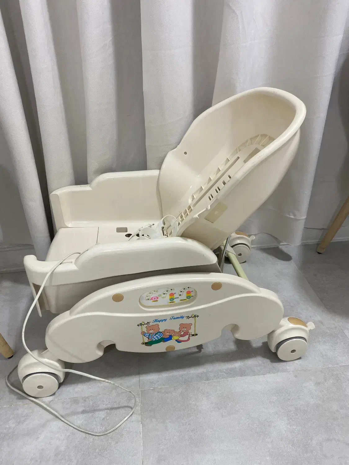 گهواره برقی نی نی لای لای خارجی موزیکال|تخت و صندلی بچه|بستک, |دیوار