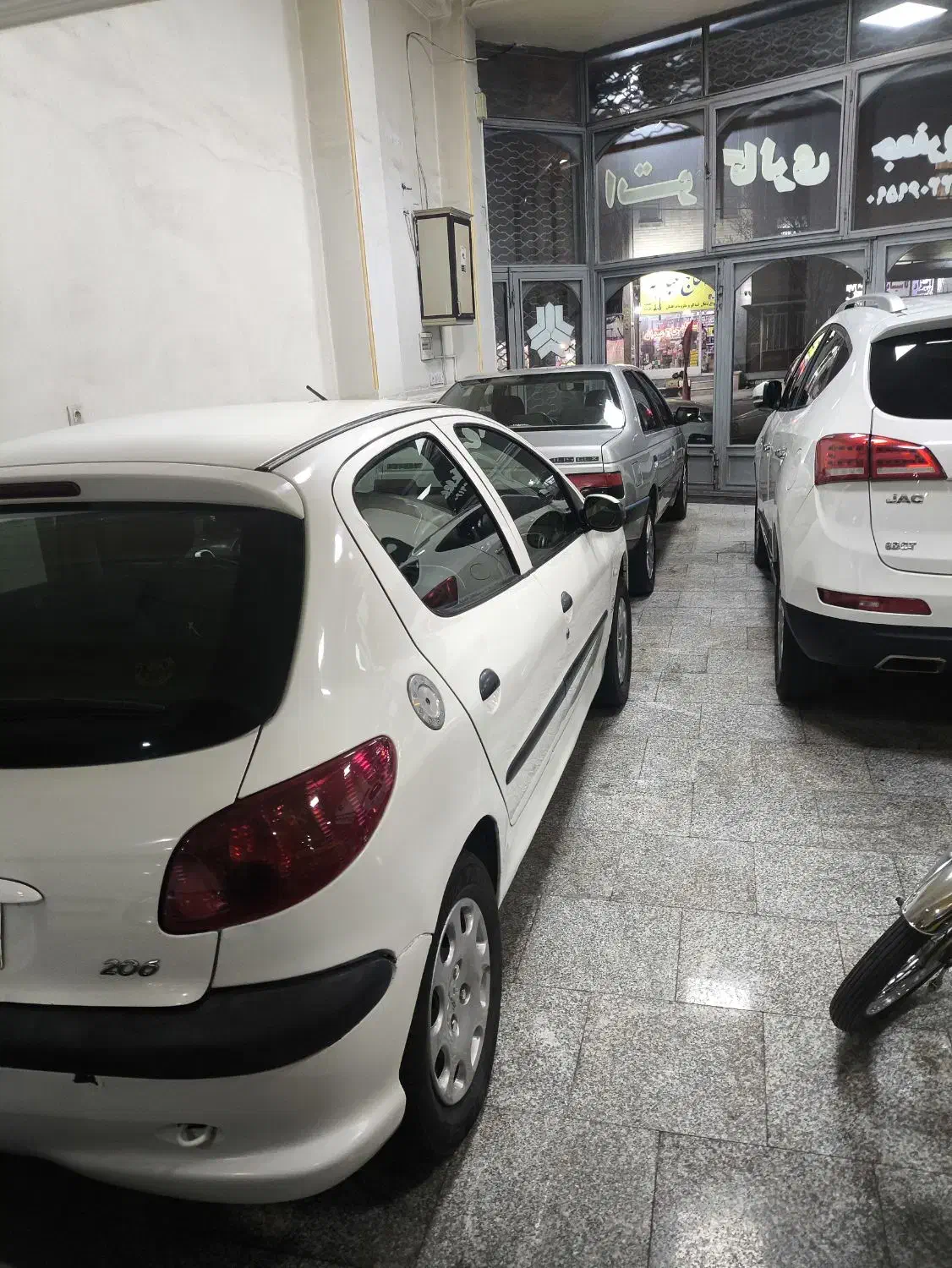 206|خودرو سواری و وانت|تبریز, |دیوار