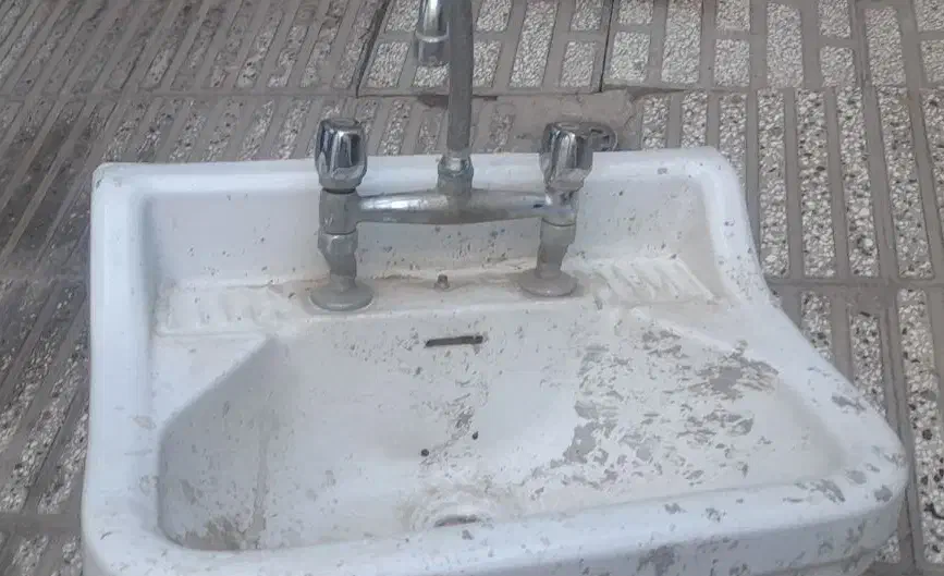 سنگ روشویی بسیارمحکم به همراه شیر|لوازم سرویس بهداشتی|شاهرود, |دیوار