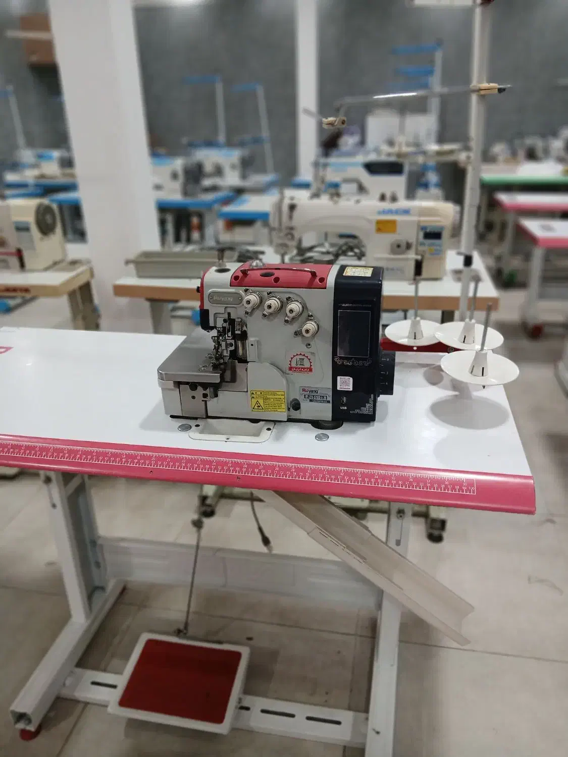 *خریدار* راسته سردوز میاندوز دکمه مادگی*آرین دوخت*|چرخ خیاطی و ریسندگی|قرچک, پویینک|دیوار