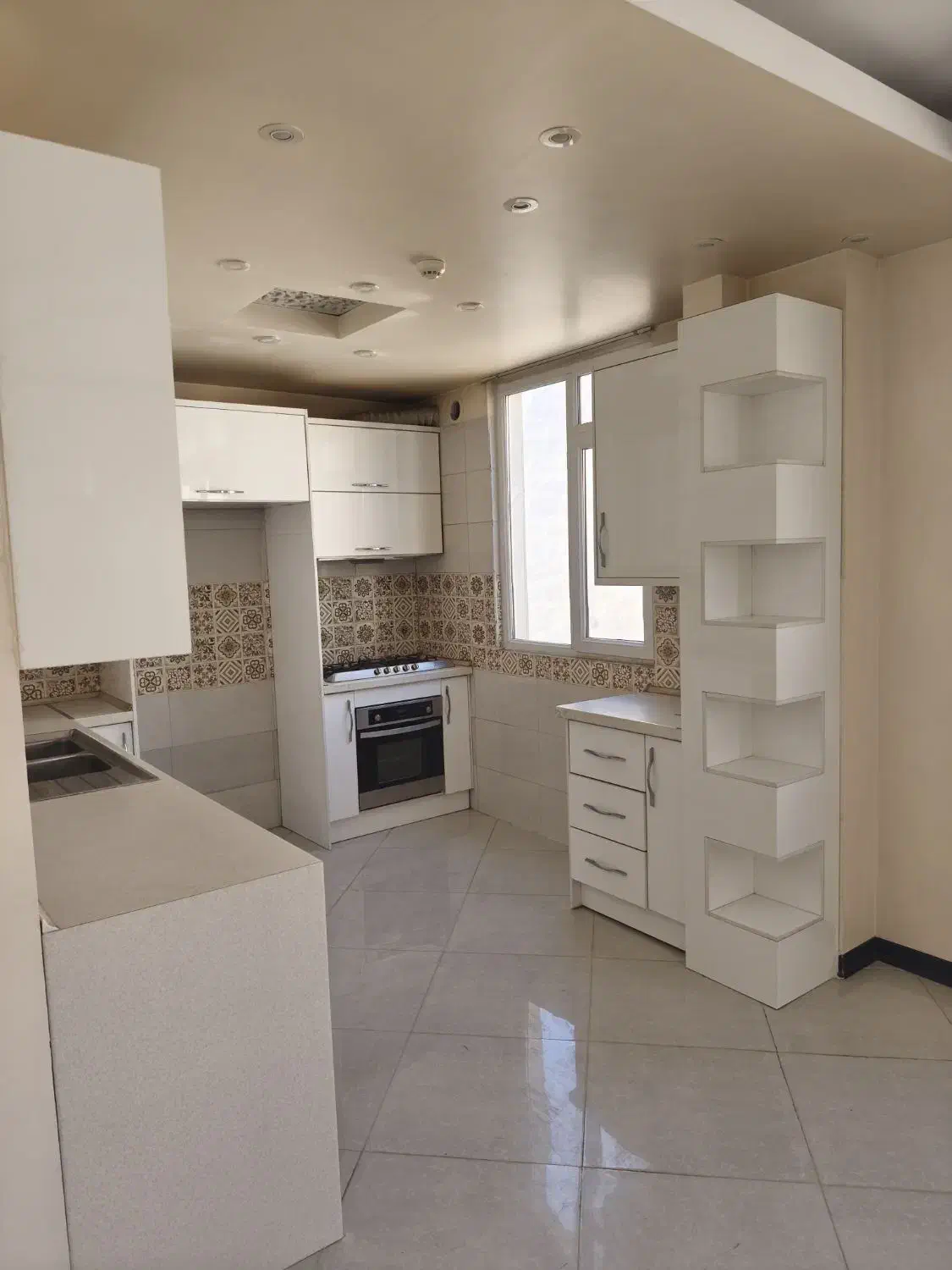 ۸۰متر آپارتمان فروشی|فروش آپارتمان|تهران, گلچین|دیوار