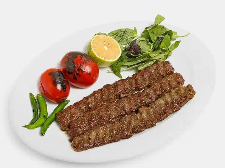 نیروی کار در کبابی|استخدام خدمات فروشگاه و رستوران|شیراز, قلعه نو|دیوار
