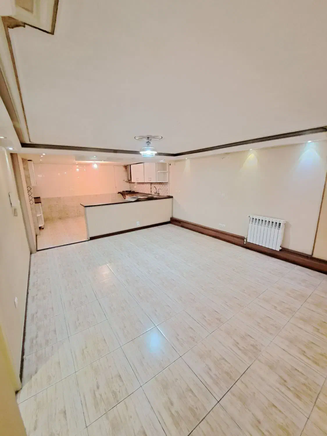 ۹۵ متر همکف بلوار فردوس غرب سازمان برنامه