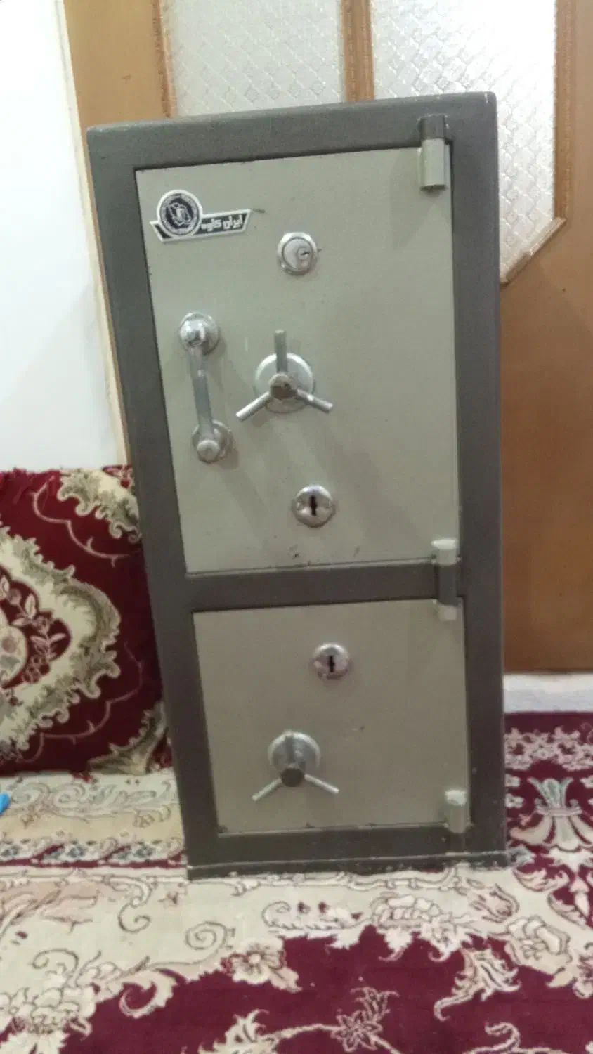 گاوصندوق|ابزارآلات|سردرود, |دیوار