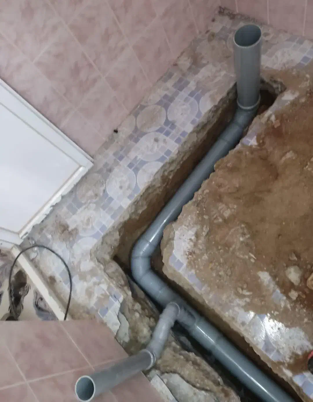 برق /لوله کشی آب و فصلاب|خدمات پیشه و مهارت|کنارک, |دیوار