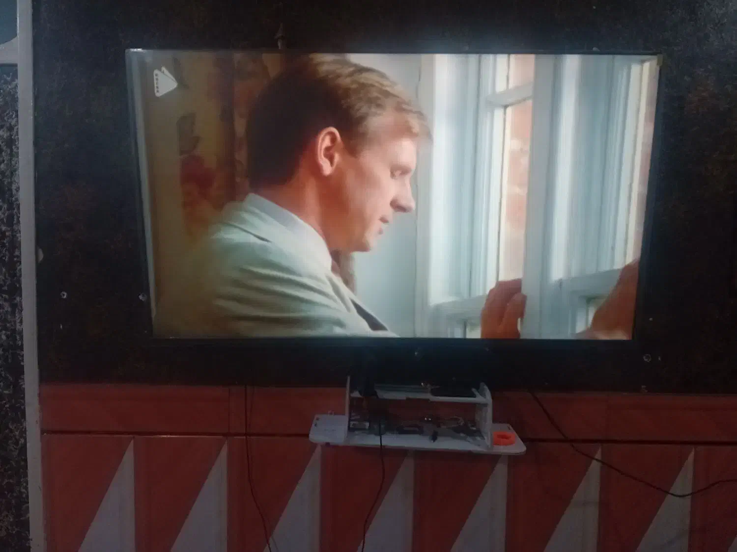 تلویزیون ۶۵اینچ|تلویزیون و پروژکتور|شوشتر, |دیوار