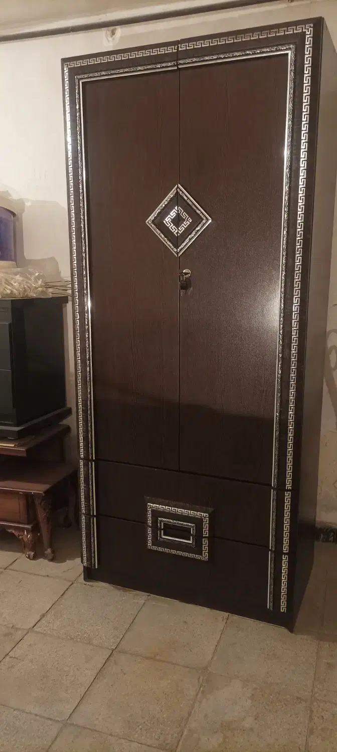 یه سری وسایل خانه بفروش می رسد|جاکفشی، کمد، دراور|اسدآباد, |دیوار