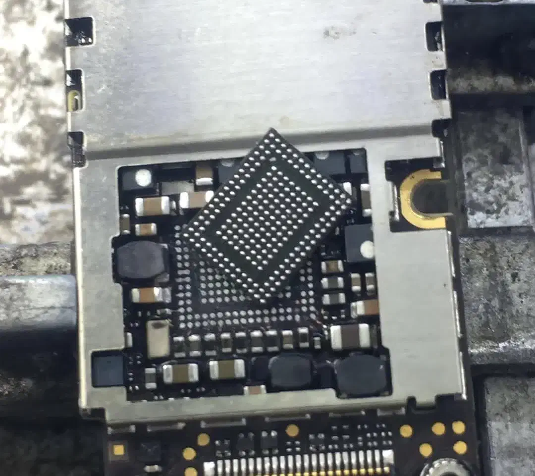 تعمیرات موبایل|خدمات رایانهای و موبایل|شیراز, فخرآباد (دروازه کازرون)|دیوار