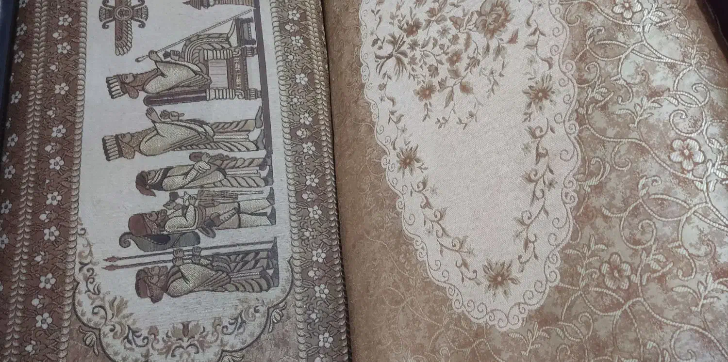 با سلام چهار عدد پشتی دو رو طرح هخامنشی|پشتی|اهواز, ۲۵۴دستگاه|دیوار