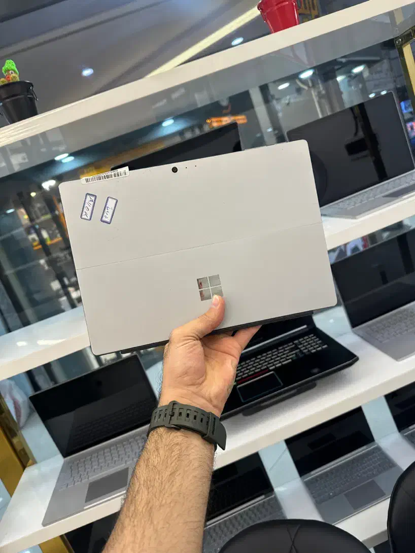 Surface pro4|رایانه همراه|شیراز, ملاصدرا|دیوار