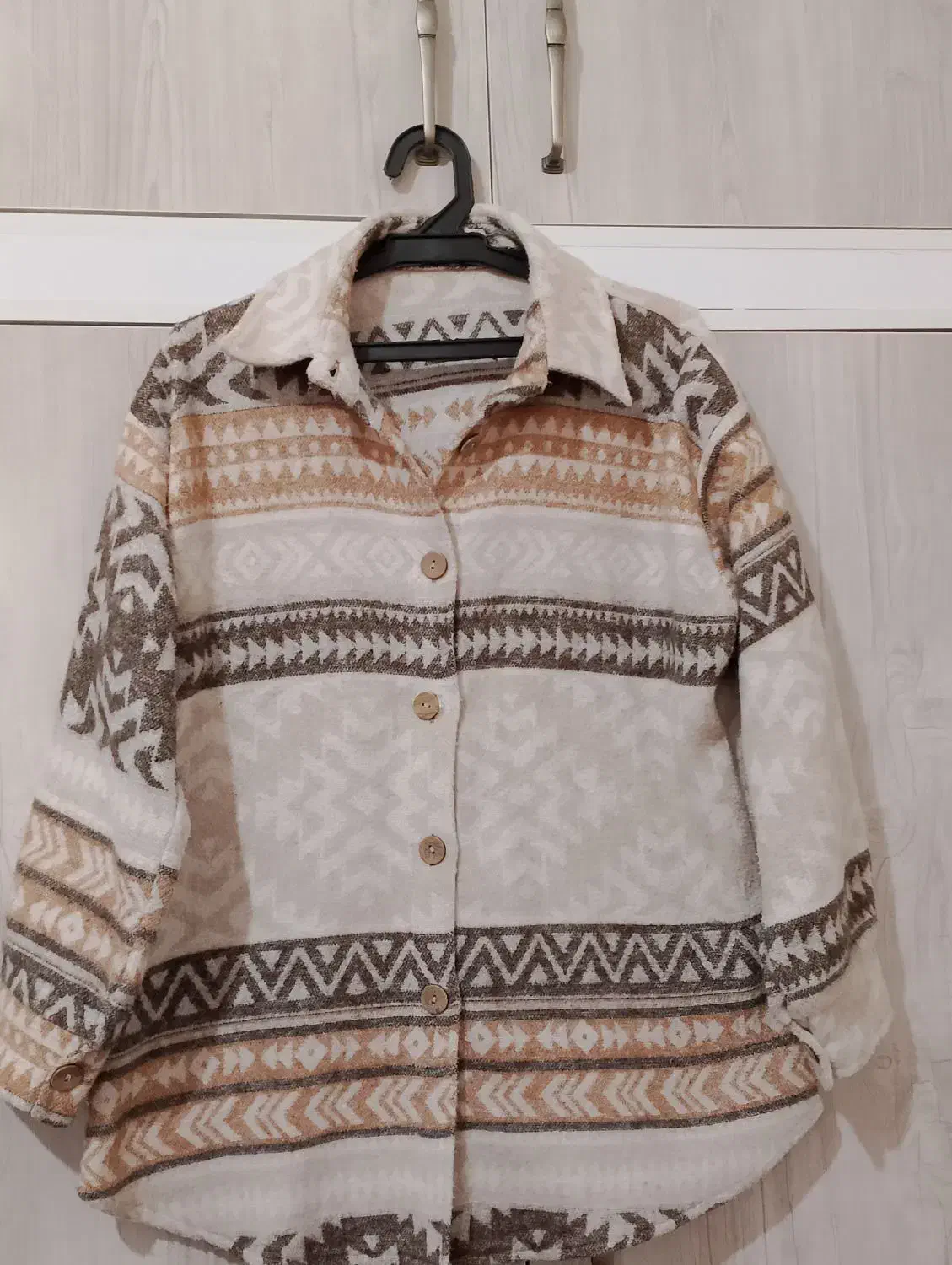 اولی فرسایز نو بیشتر از دو سه بار نپوشیده نشده|لباس|مراغه, |دیوار