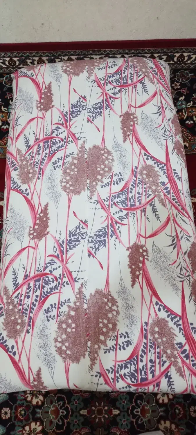 لحاف وتشک وپتو وبالش بچه همه باهم ۶۸۰|رختخواب، بالش، پتو|همدان, |دیوار